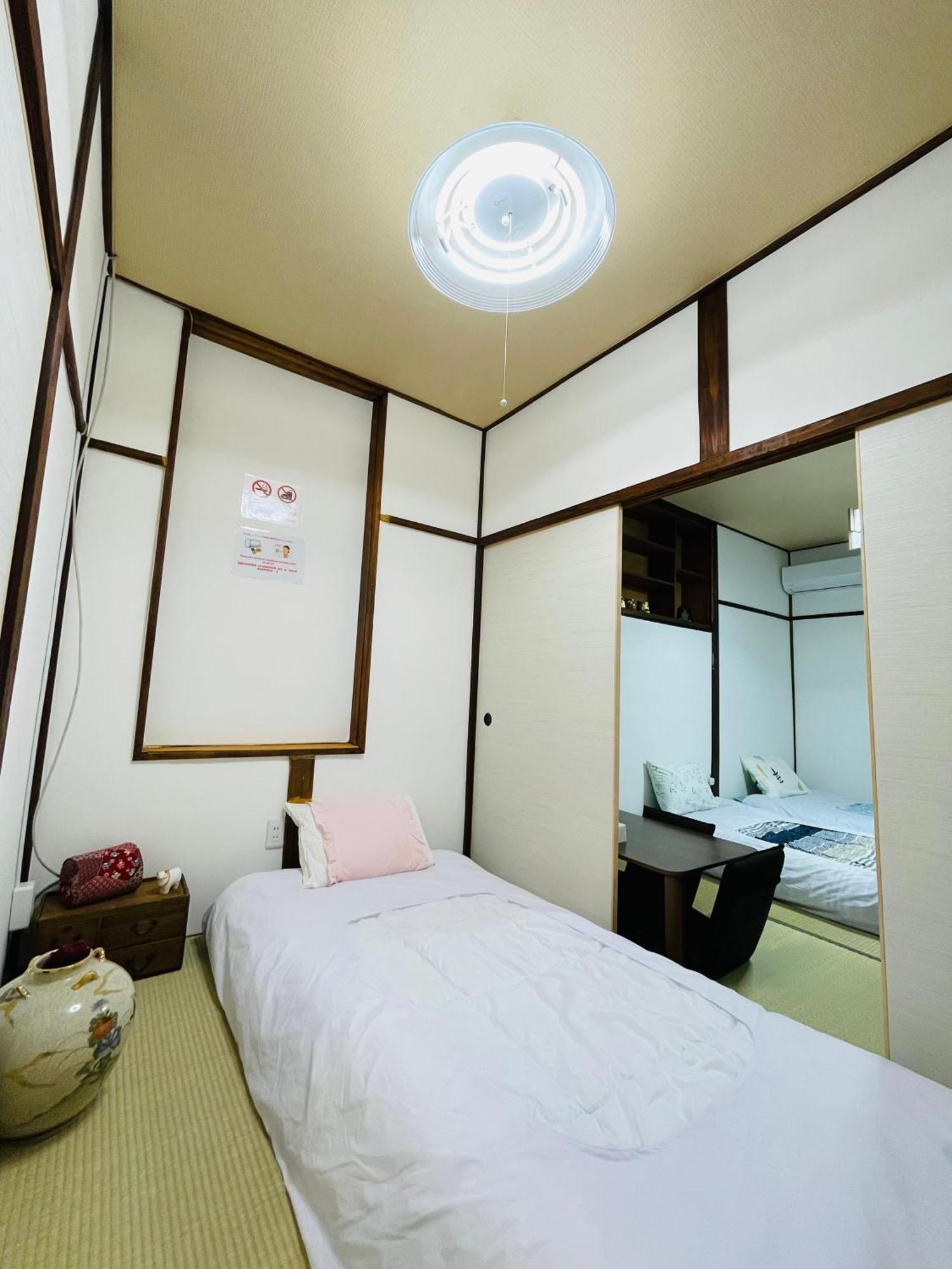 Villa 難波心斎橋10minutes民宿2号室 Ōsaka